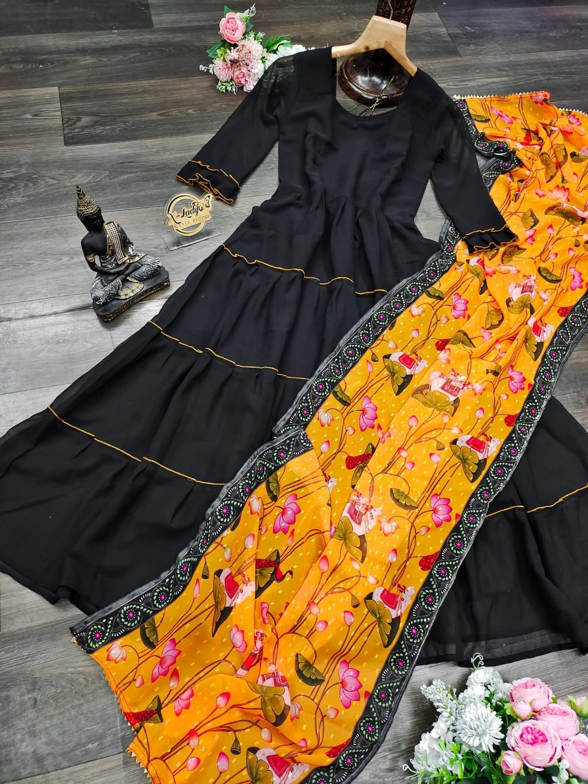 Black hand block printed dress with dupatta - set of two by Chokhi Bandhani  | The Secret Label