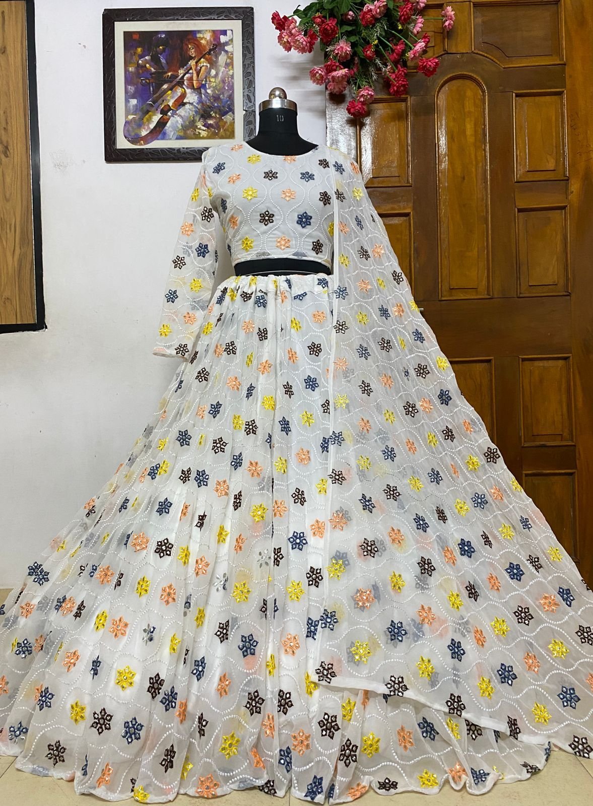From Instagram Scrolling To Strolling Down The Aisle: Kshama's Bridal  Lehenga Hunt Story - KALKI Fashion Blog
