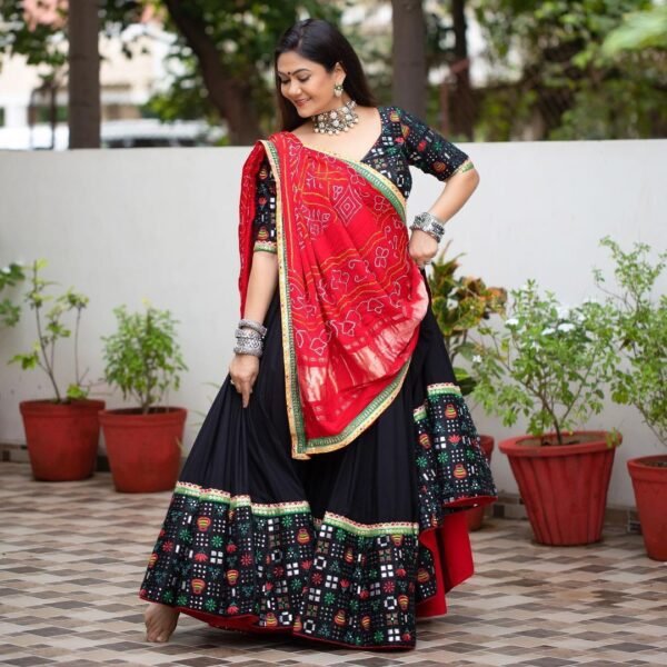 Designer Chaniya Choli For Navratri