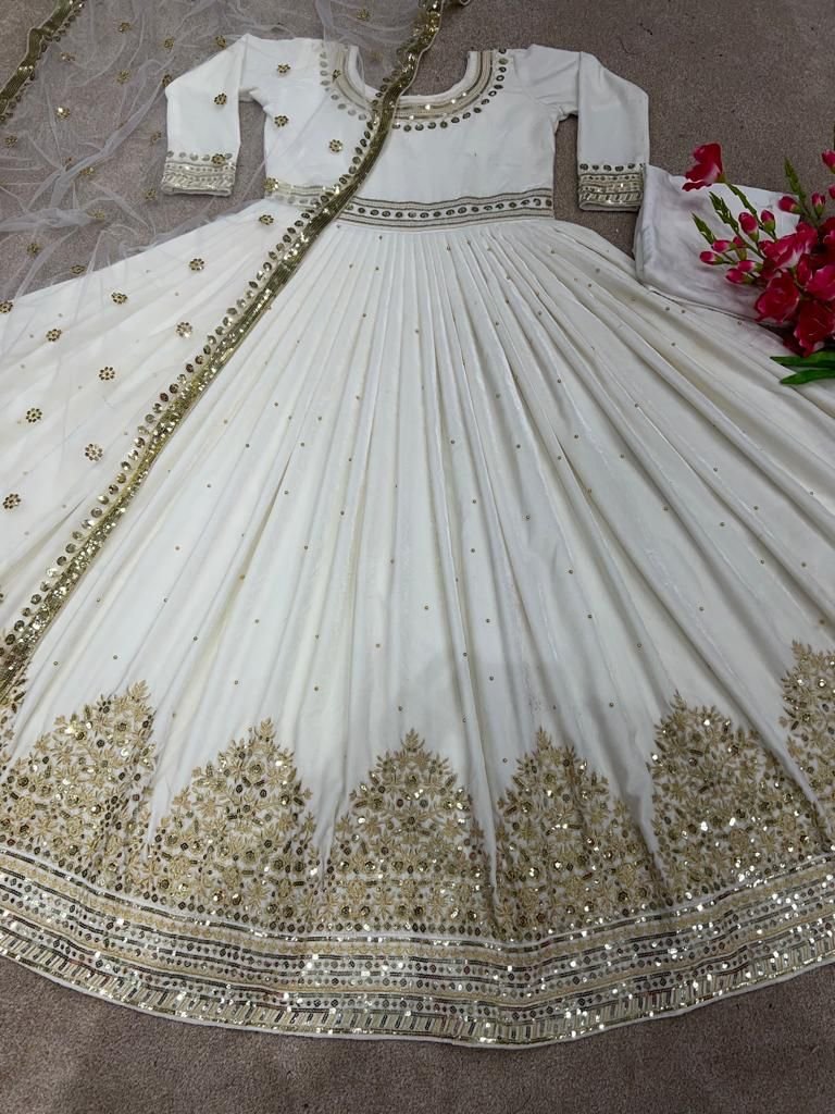 Beautiful Gown For Indian Wedding Function - Evilato